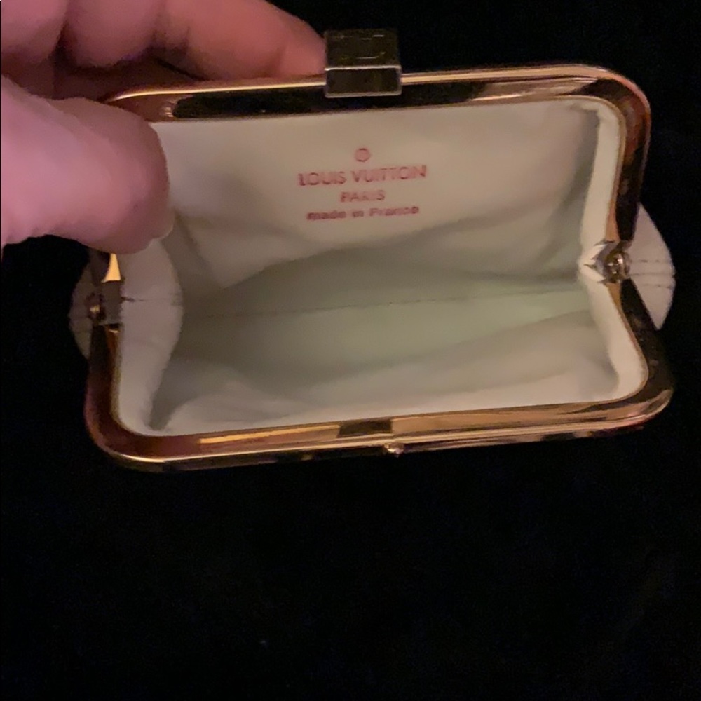 Rare Louis Vuitton Suhali change purse 👛 - Picture 6 of 12